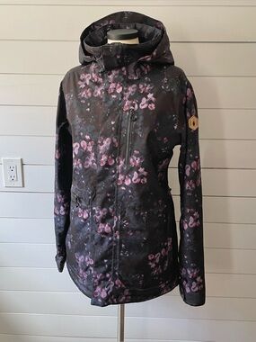 VOLCOM Snow - Women's Black Floral Hooded Ski and Snowboard Jacket- Large
